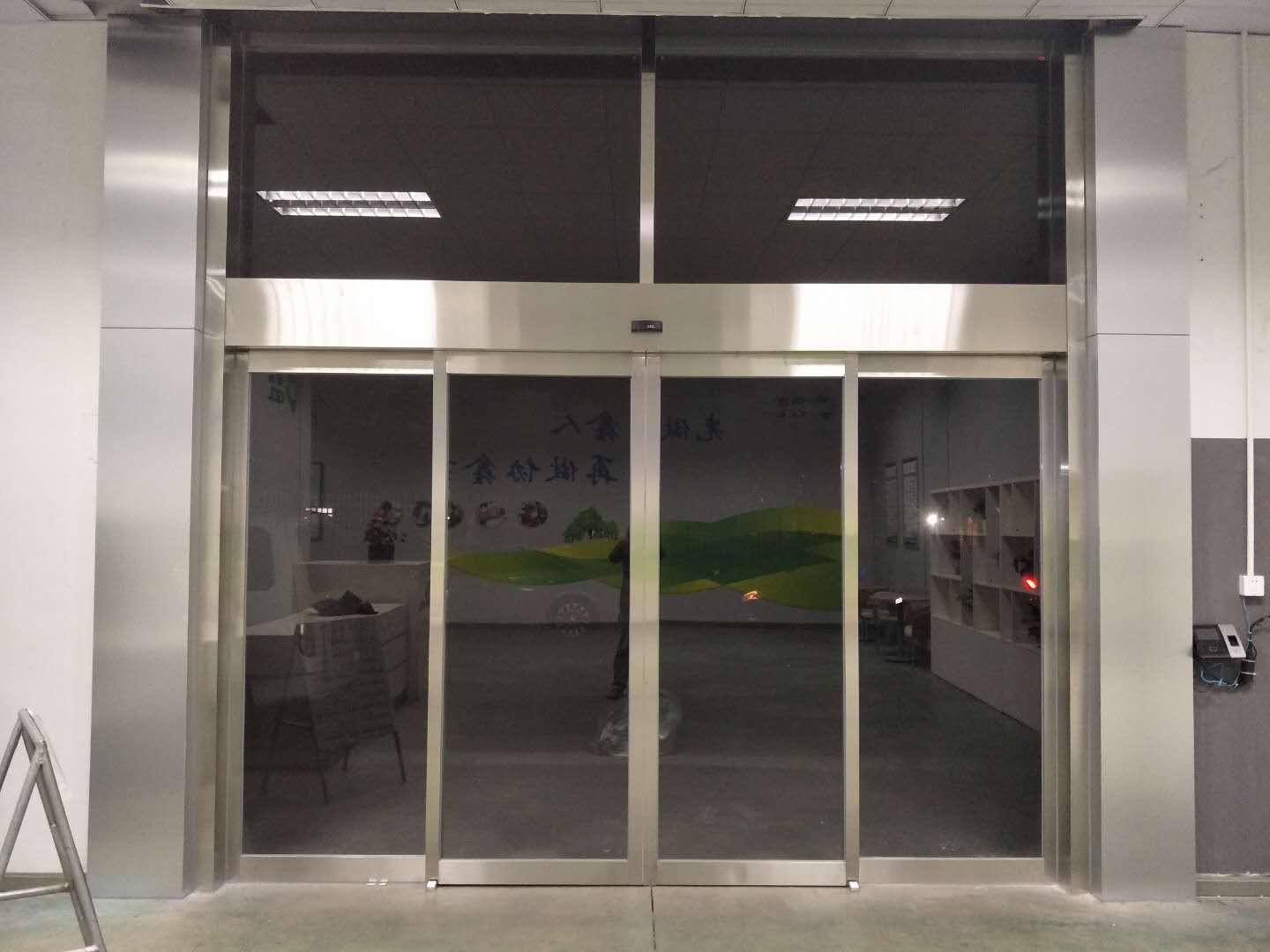 句容中小企業園大門